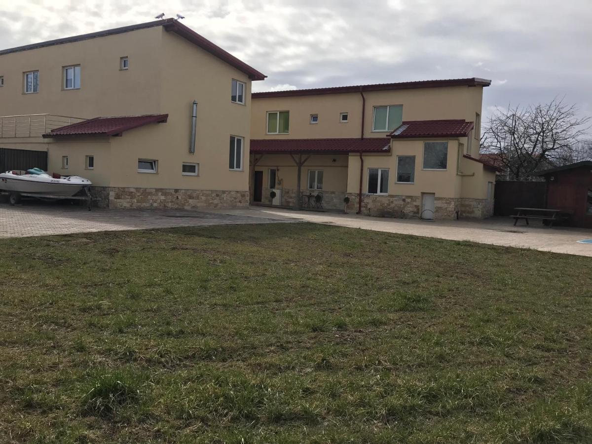 Casa Ryana Self Check-In Motel Gilău Exterior photo