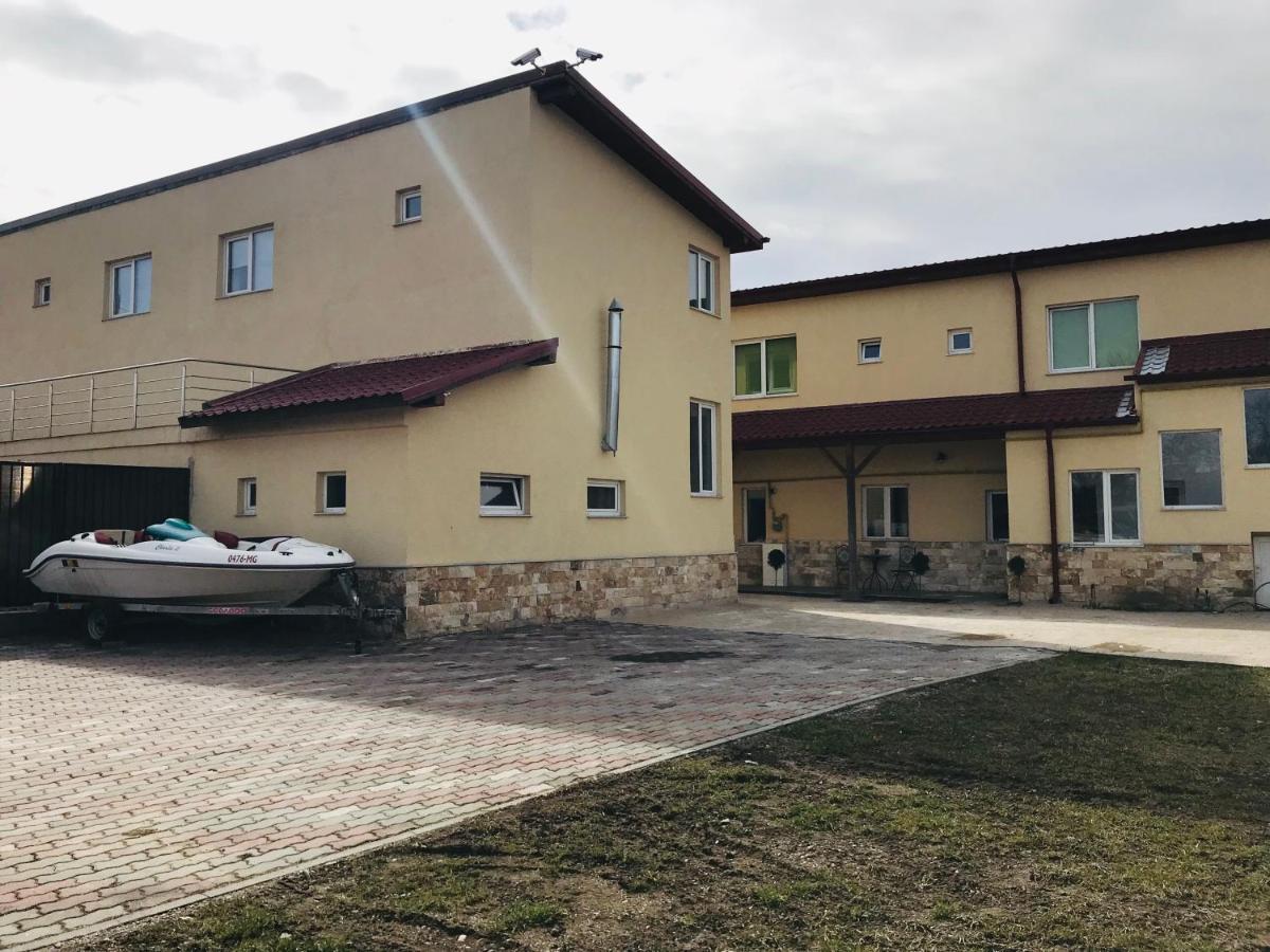 Casa Ryana Self Check-In Motel Gilău Exterior photo