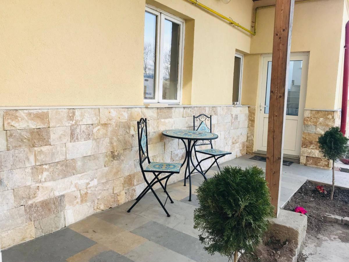 Casa Ryana Self Check-In Motel Gilău Exterior photo